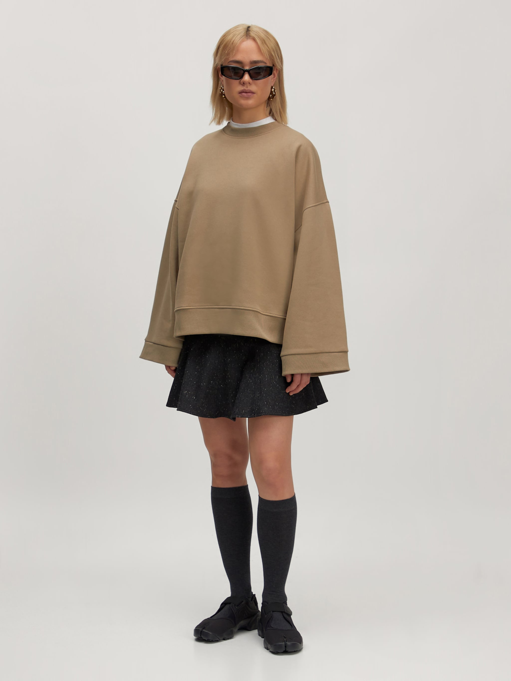 EDITED Produkte Sweatshirt 'Etta' beige
