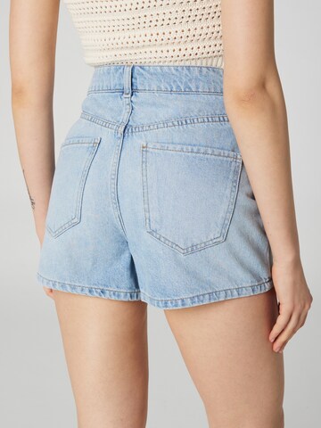 A LOT LESS Regular Shorts 'Sonja' in Blau