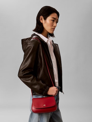 Calvin Klein Crossbody Bag in Red: front