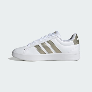 ADIDAS SPORTSWEAR Sneaker 'Grand Court 3.0' in Weiß