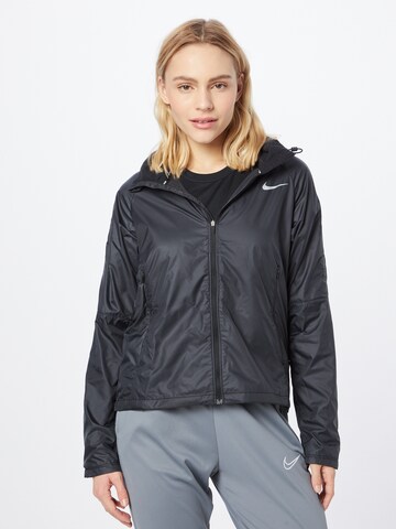 Veste de sport 'Shield' NIKE en noir : devant