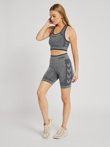 Skinny Pantalon de sport Hummel en gris