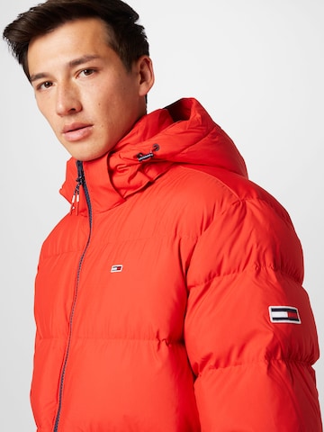 Giacca invernale di Tommy Jeans in rosso