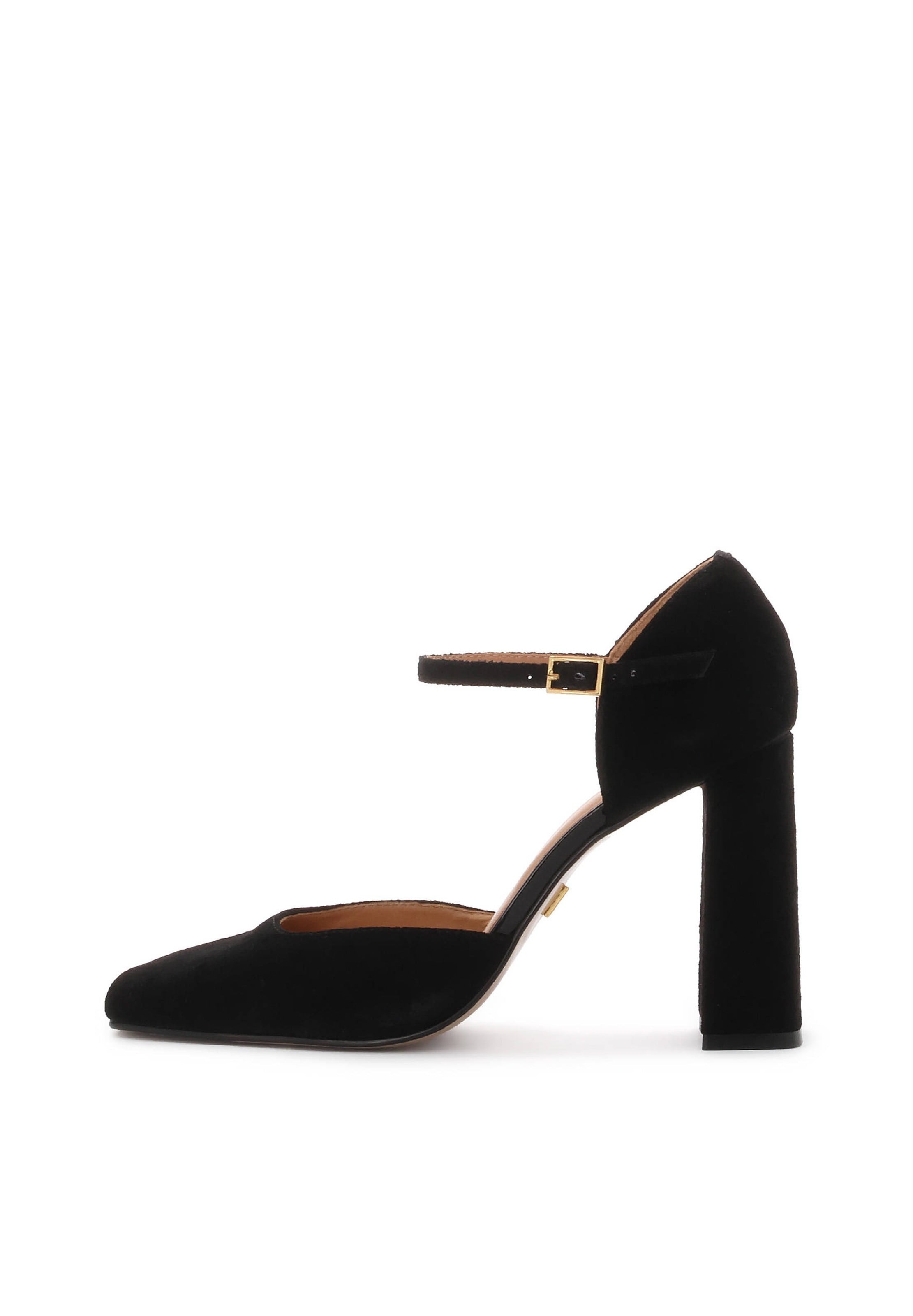 Kazar Γόβες σε μαύρο: μπροστά