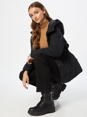 Veste mi-saison 'Camilla' ABOUT YOU en noir