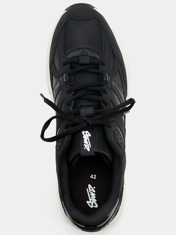 Pull&Bear Platform trainers in Black