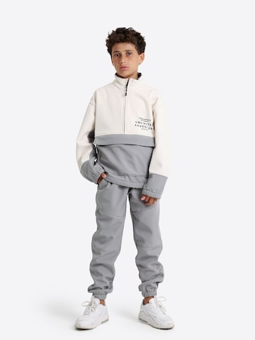 Solang Tracksuit in Beige: front