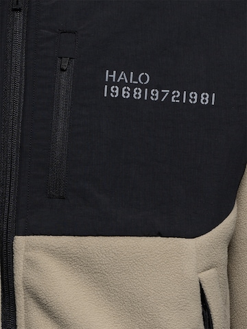 HALO Fleece Jacket in Beige