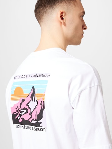 T-Shirt Trendyol en blanc