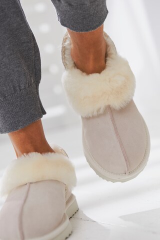 VIVANCE Slippers in Beige: front