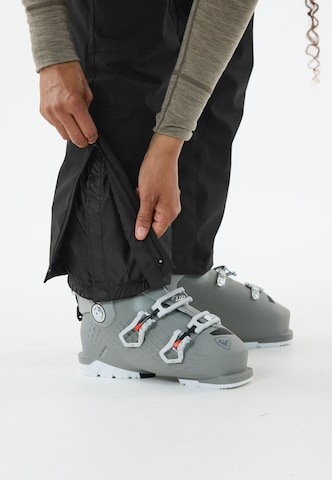 Whistler Regular Sportbroek 'Takoda' in Zwart