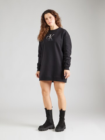 Abito di Calvin Klein Jeans Curve in nero: frontale