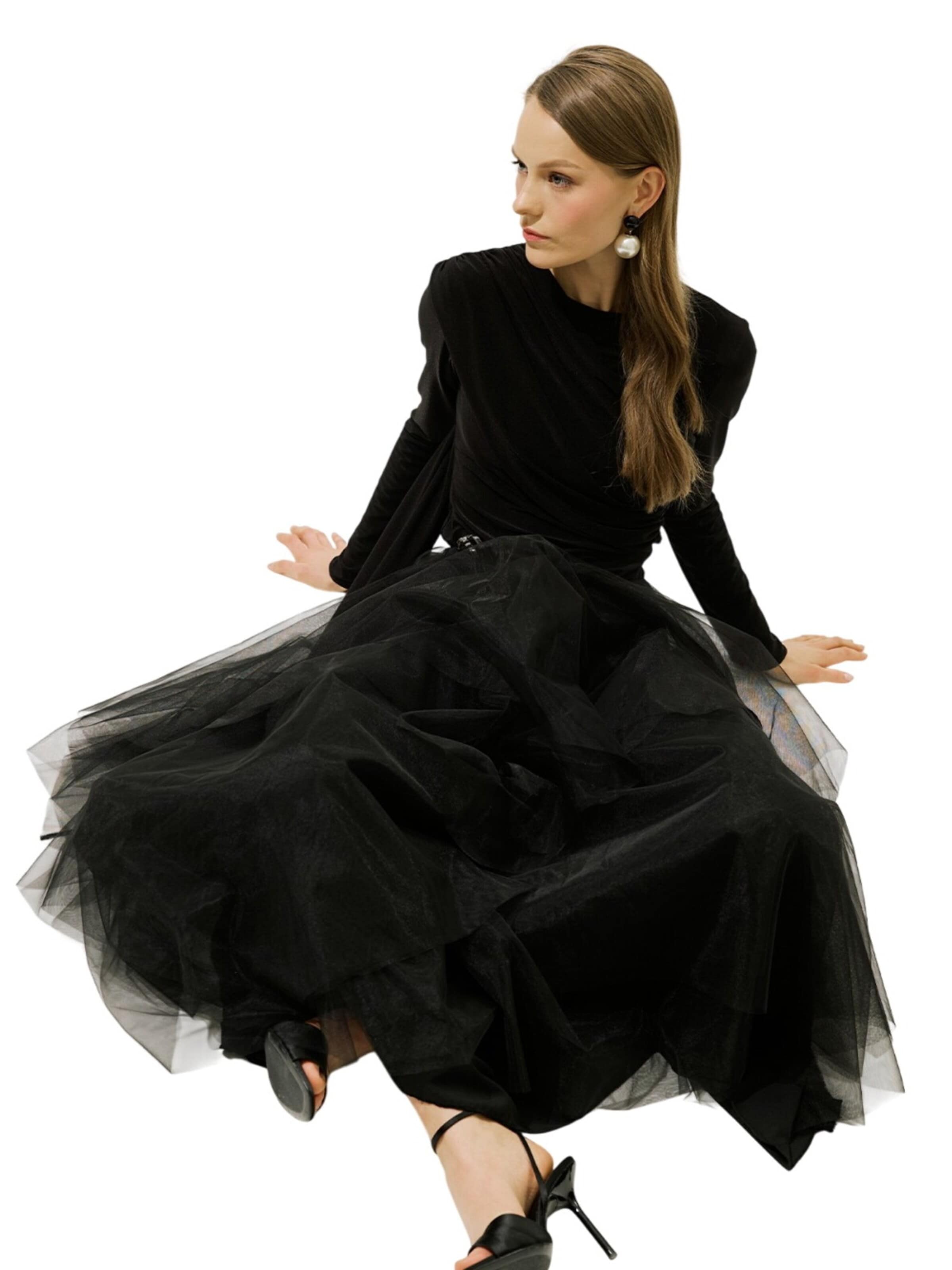 MANUKA Skirt in Black
