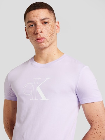 Calvin Klein Jeans T-Shirt in Lila