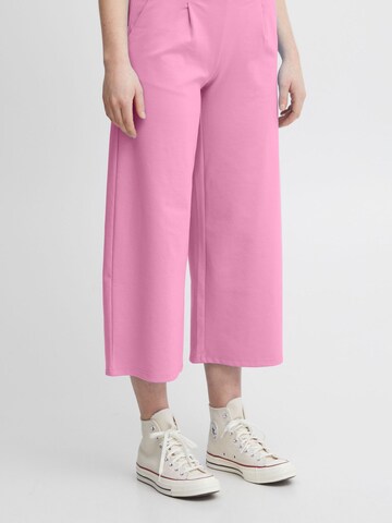 Wide leg Pantaloni con pieghe 'KATE' di ICHI in rosa: frontale