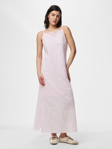 Robe PIECES en rose