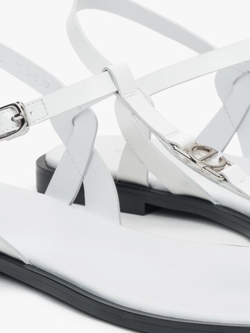 Infradito '010-3' di Estro in bianco
