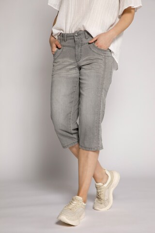 Gina Laura Jeans in Grey: front