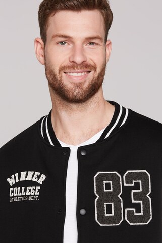 CAMP DAVID Between-Season Jacket in Black