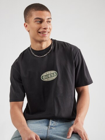 GUESS Originals Футболка 'GO STRIKER' в Черный: спереди