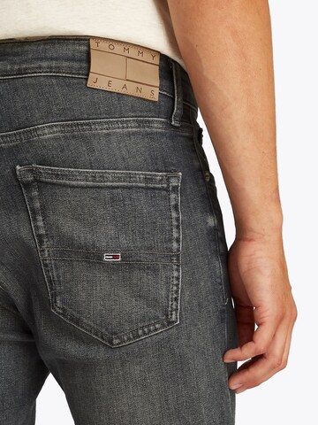 Tommy Jeans Slimfit Jeans 'AUSTIN' in Zwart