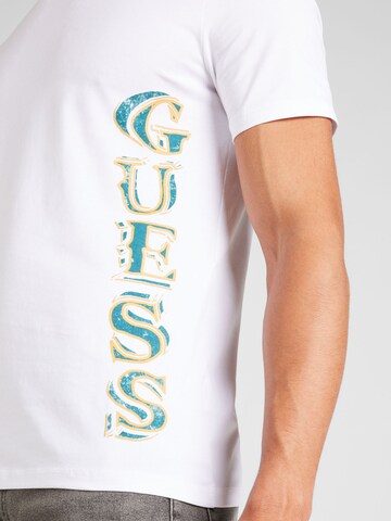 GUESS T-Shirt in Weiß