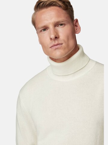 Boggi Milano Sweater in White
