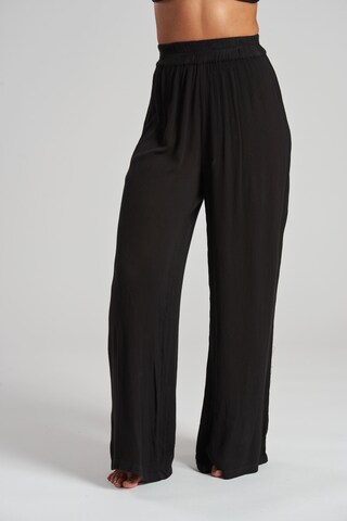 South Beach Wide Leg Hose in Schwarz: Vorderseite