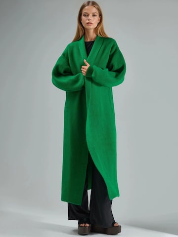 Cardigan 'Strickjacken' My fashion en vert : devant