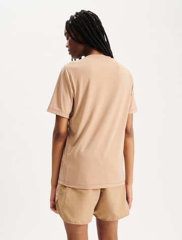 Pacemaker Performance shirt in Beige