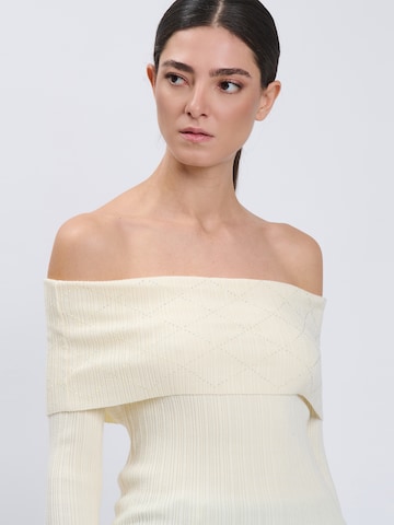 Influencer Pullover in Beige
