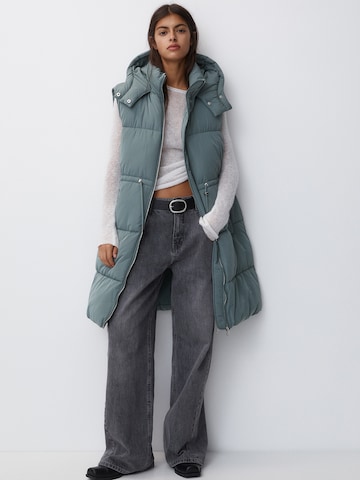 Pull&Bear Vest in Green: front