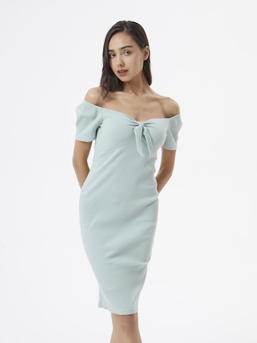 AIKI KEYLOOK Dress 'Firstclass' in Green: front