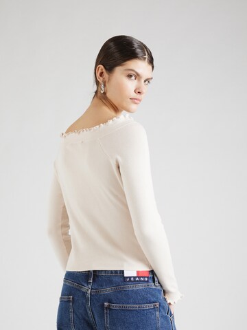 ABOUT YOU Sweater 'Sally' in White