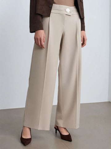 Dilvin Wide leg Pants in Beige