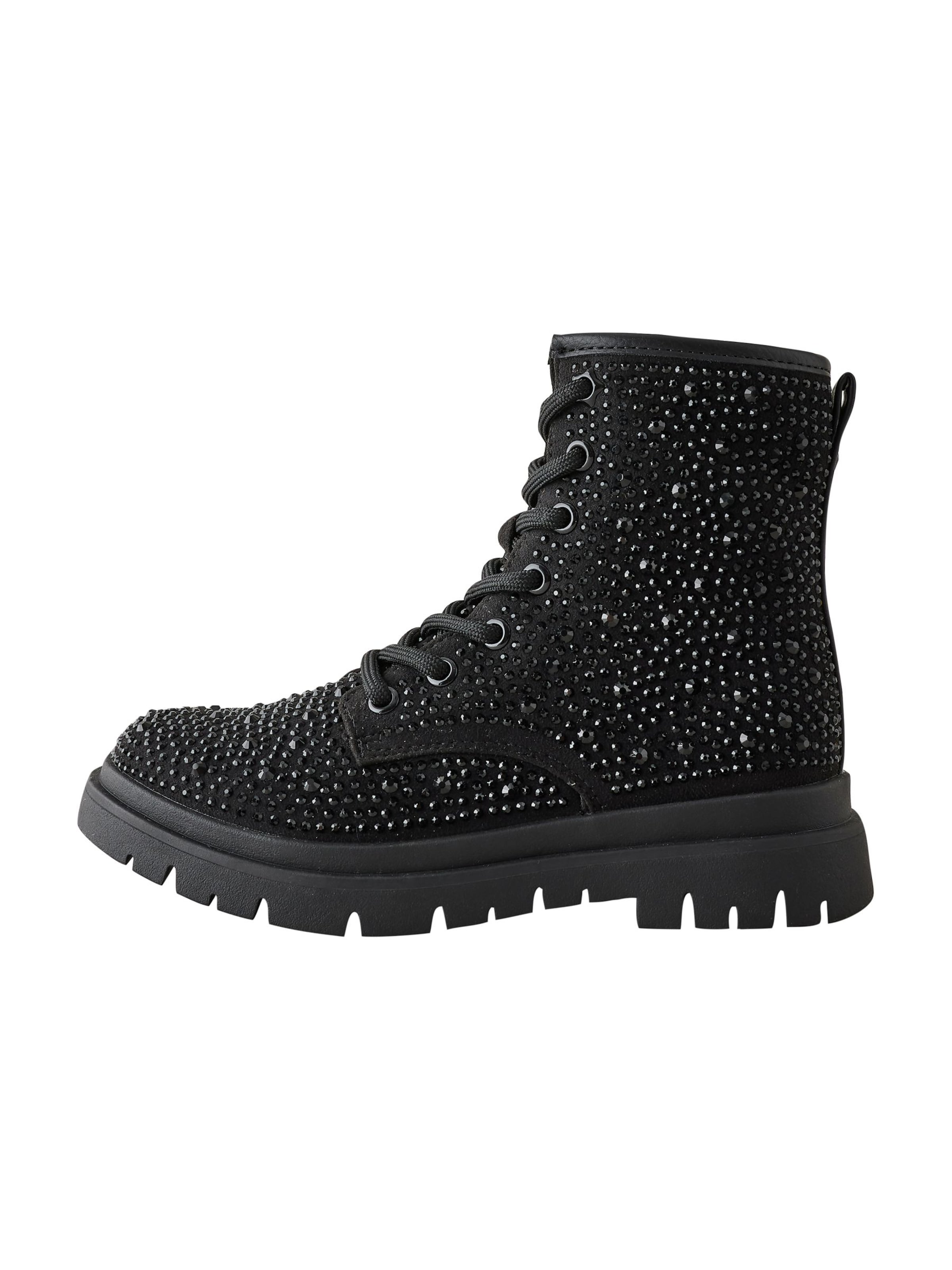 Next Boot in Black: front