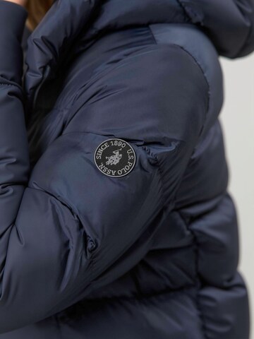U.S. POLO ASSN. Wintermantel 'UWLisa' in Blau: Seite