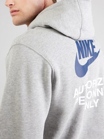 Nike Sportswear Sweatshirt in Grey