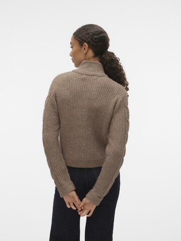 Cardigan 'ADRIANA' VERO MODA en marron