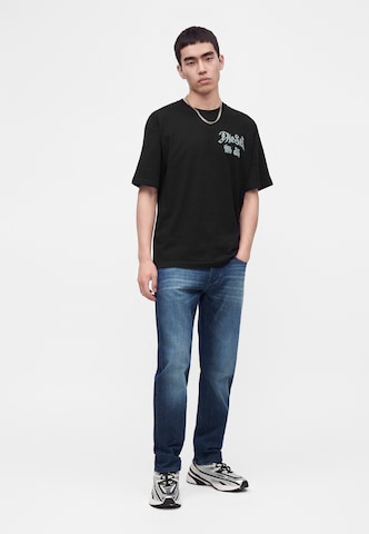 DIESEL Regular Jeans '1986 LARKEE-BEEX' in Blauw