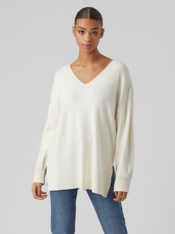 VERO MODA Sweater 'Nanсy' in White: front