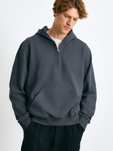 Sweat-shirt Grimelange en gris : devant