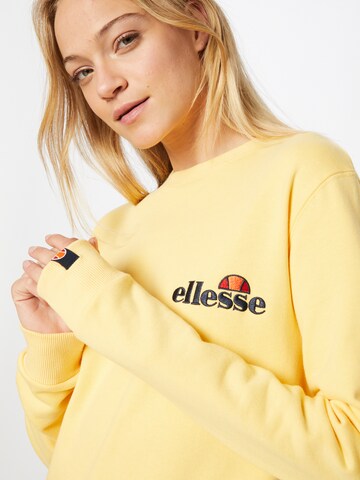 ELLESSE Sweatshirt 'Triome' i gul
