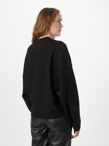 NLY by Nelly Pullover in Schwarz
