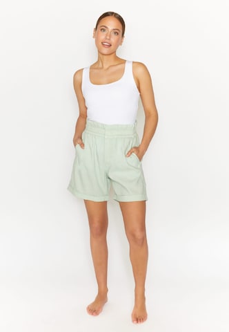 Angels Tapered Shorts 'Mia' in Grün