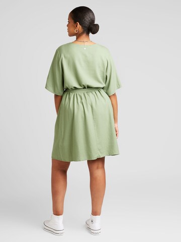 Vero Moda Curve Dress 'MYMILO' in Green
