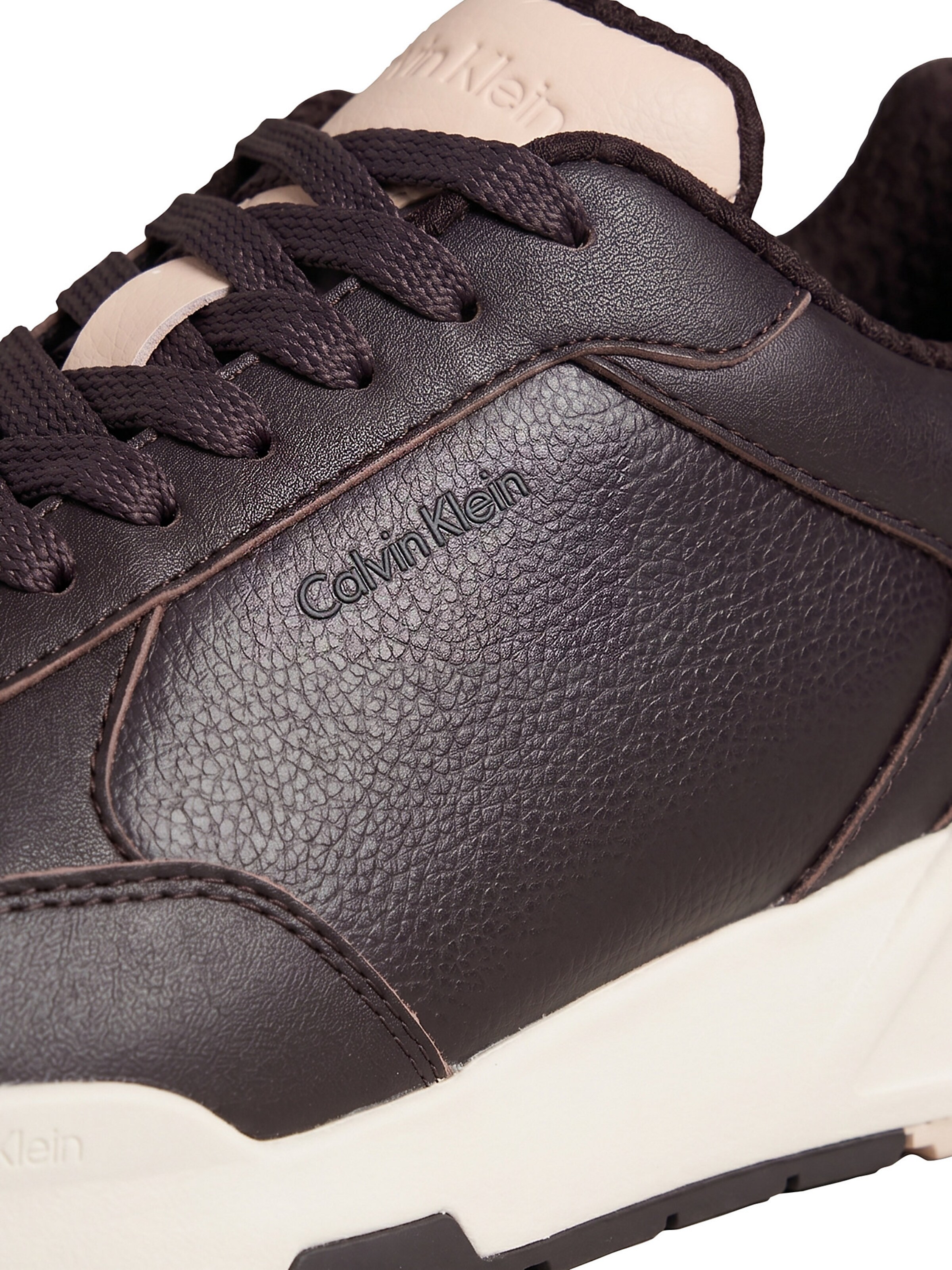 Calvin Klein Sneaker in Braun