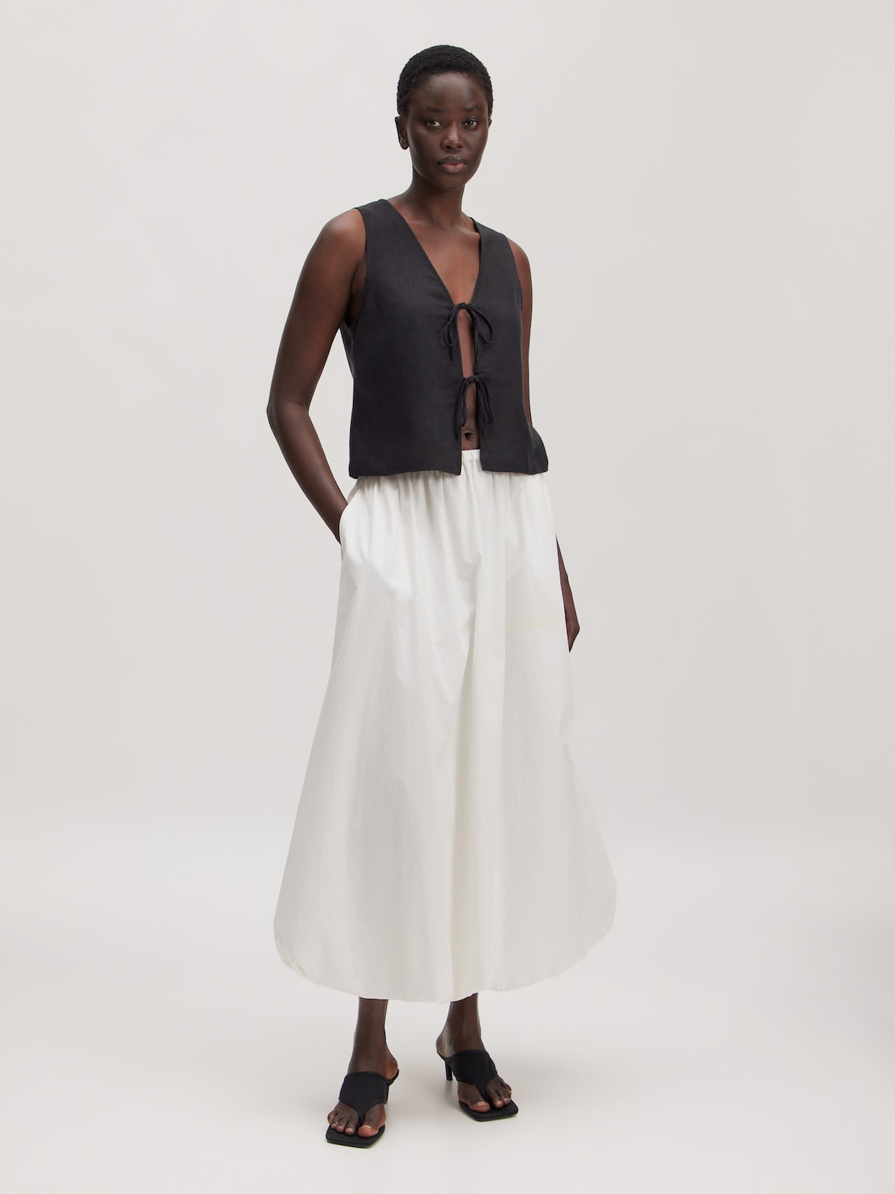 EDITED Blouse 'Kenley blouse' Zwart