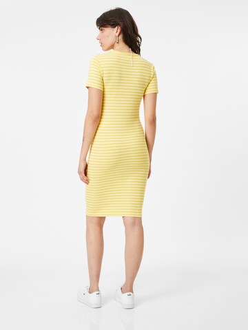 PIECES - Vestido 'LAYA' em amarelo