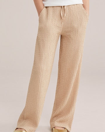 WE Fashion Loose fit Trousers in Beige: front